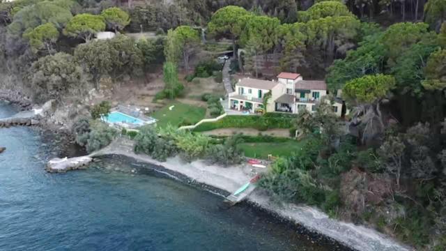 Villa Le Sprizze A Bordo Del Mare - Goelba Marciana Marina  Exterior photo